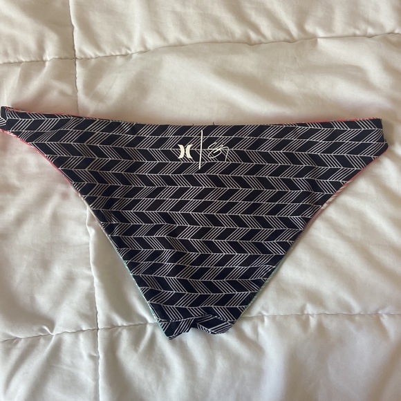 Hurley bikini bottom - Picture 4 of 4